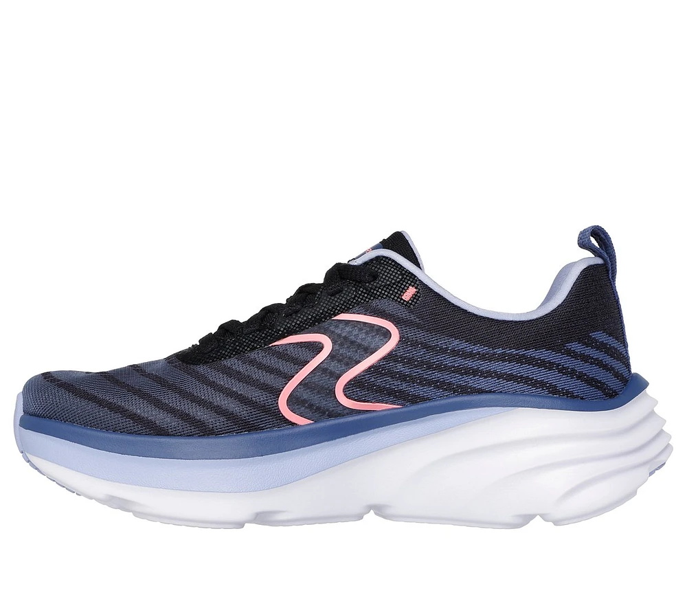 Relaxed Fit: D'Lux Vapor