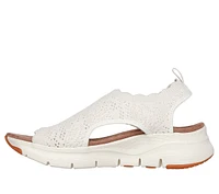 Martha Stewart: Arch Fit - Breezy City Catch