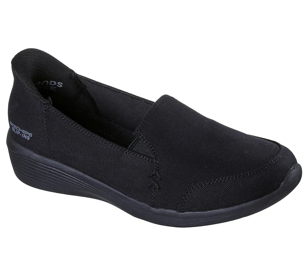 Skechers Slip-ins: Arya -Extraordinary