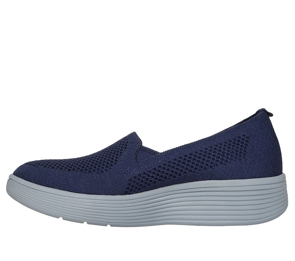 Relaxed Fit: Arch Fit Laguna - Adore Her