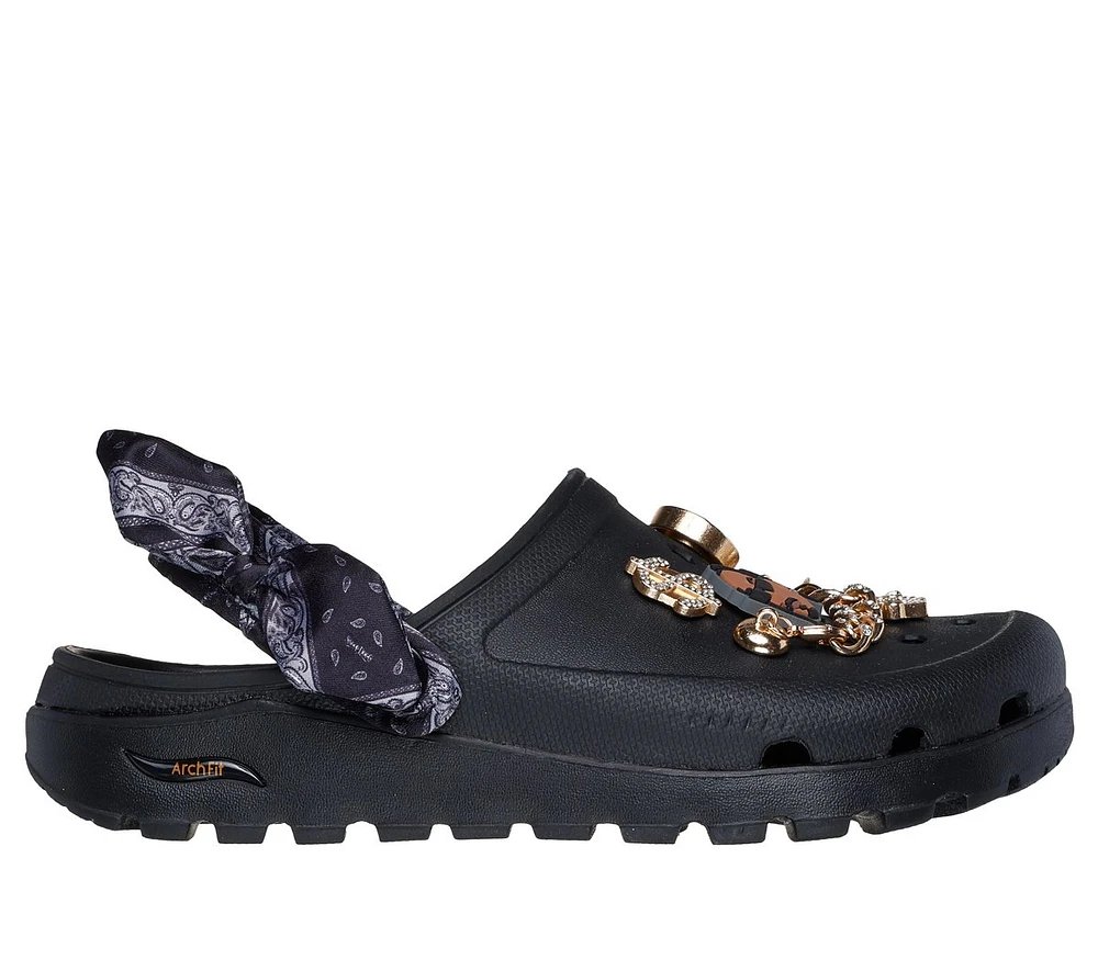 Snoop Dogg: Arch Fit Footsteps