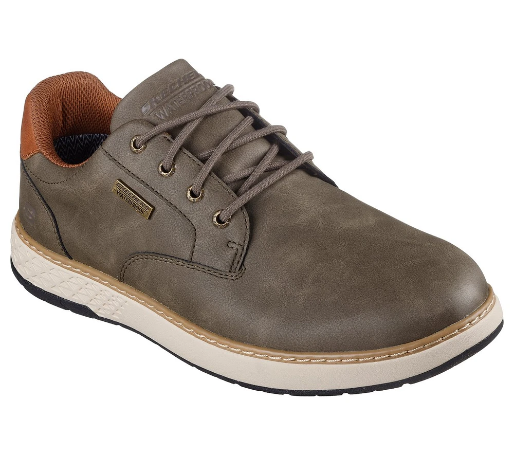 Relaxed Fit: Garlan
