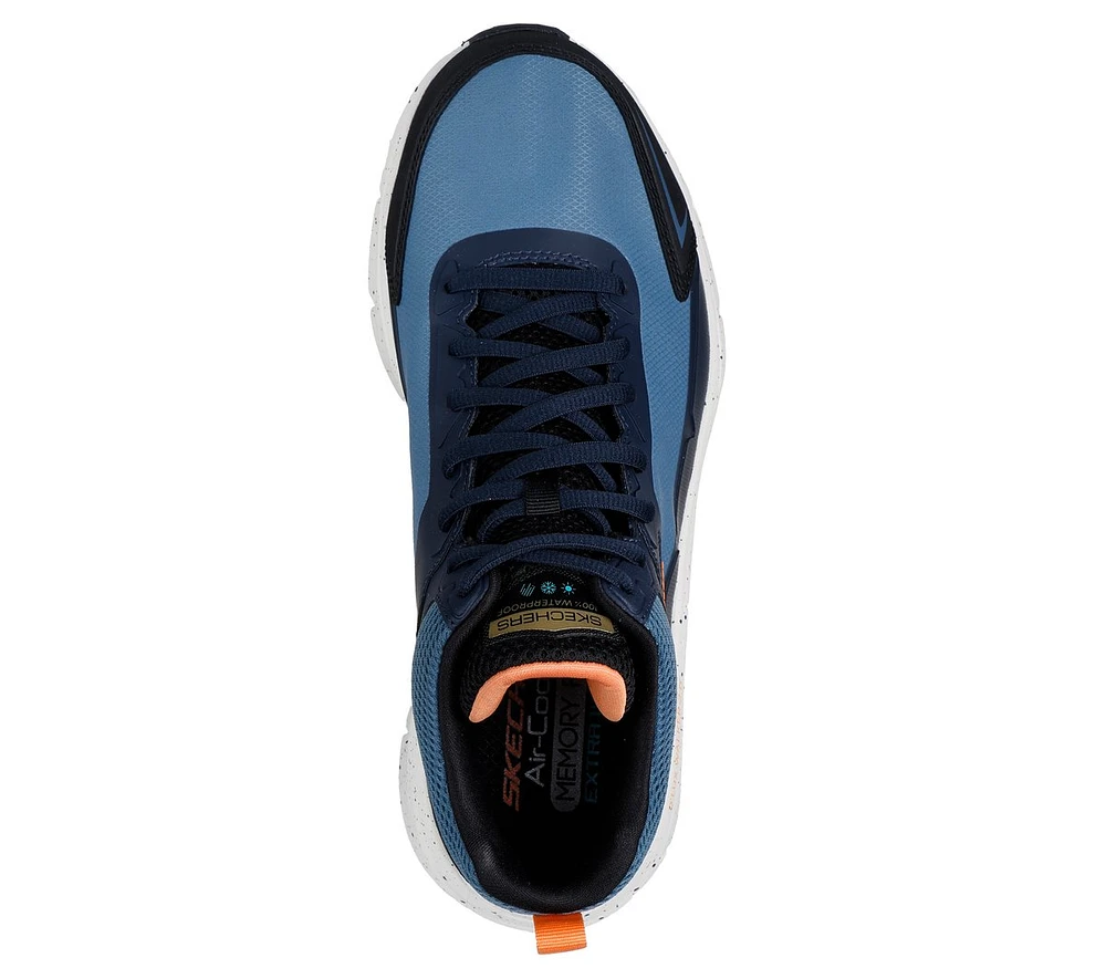 Relaxed Fit: D'Lux Walker 2.0 - Grailo