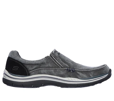 Relaxed Fit: Expected - Avillo