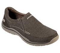 Relaxed Fit: Expected - Avillo