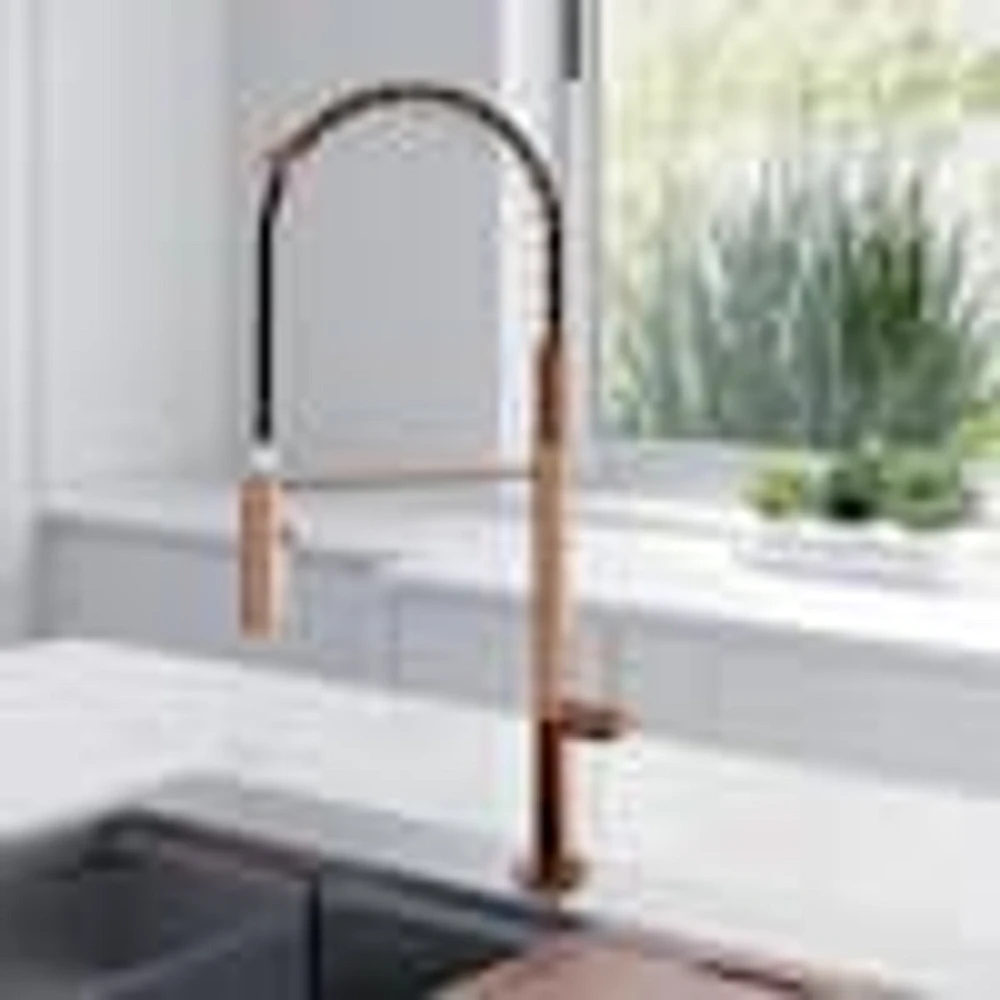 Swiss Madison Chalet Single-Handle Pull-Down Sprayer Kitchen Faucet in Rose  Gold | The Market Place