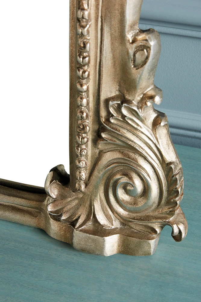 The Gleaming Primrose Mirror