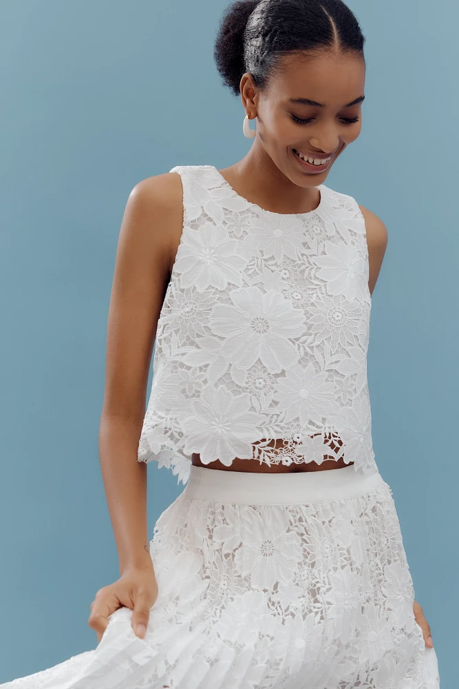 Le Superbe White Flowers Lace Shell Tank