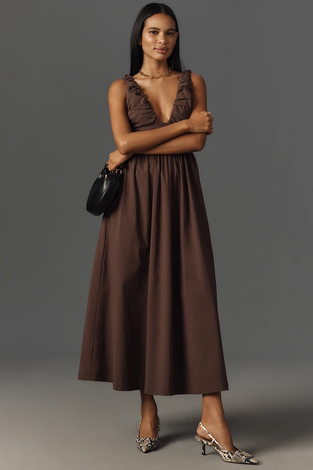 WeWoreWhat Sleeveless V-Neck Ruched Linen Midi Dress at MarketFair Shoppes  in Princeton, NJ