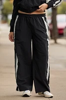 Daily Practice Lace Side-Stripe Track Pants