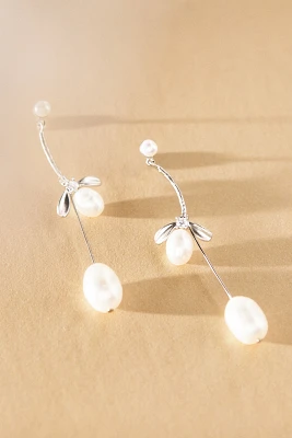 Pearl Blooms Earrings