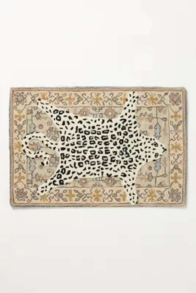 Tufted Octavia Leopard Rug