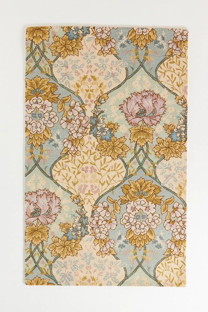 Hand-Tufted Besiana Rug