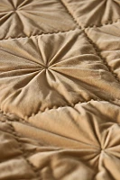 Velvet Trova Quilt