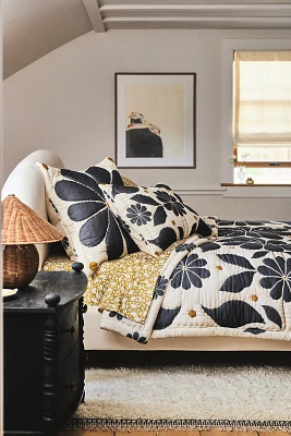 McKenzie Parrott Floral Threads Cotton Printed Quilt