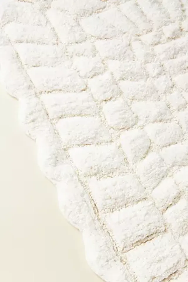 Hand-Tufted Leighton Bath Mat