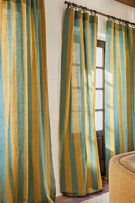 Pallido Curtain