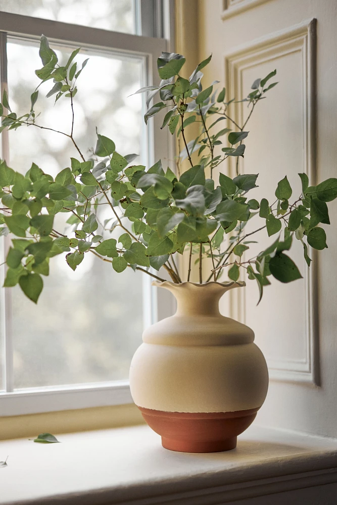 Petal Rim Colorblock Vase