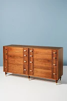 Avalene Eight-Drawer Dresser