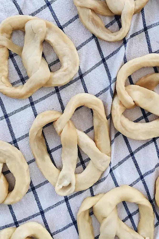 Soft Pretzel Baking Kit