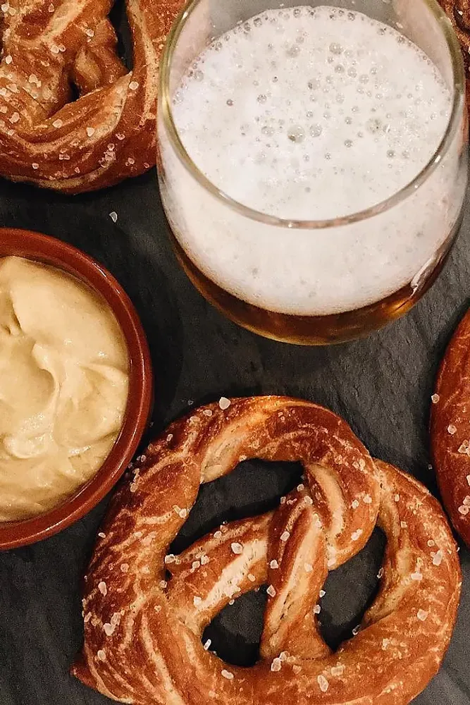 Soft Pretzel Baking Kit