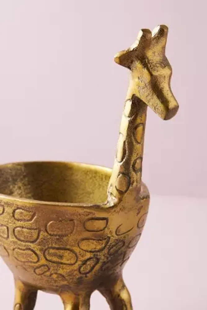 Gia Giraffe Planter