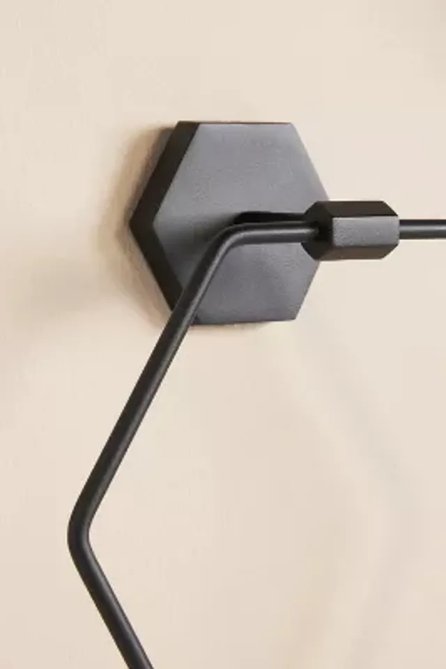 Amazon.com: MyGift Wall Mounted Matte Black Metal Hexagon Towel Ring,  Industrial Wire Geometric Shaped Hand Towel Holder for Kitchen, Bathroom or  Laundry Room : Tools & Home Improvement