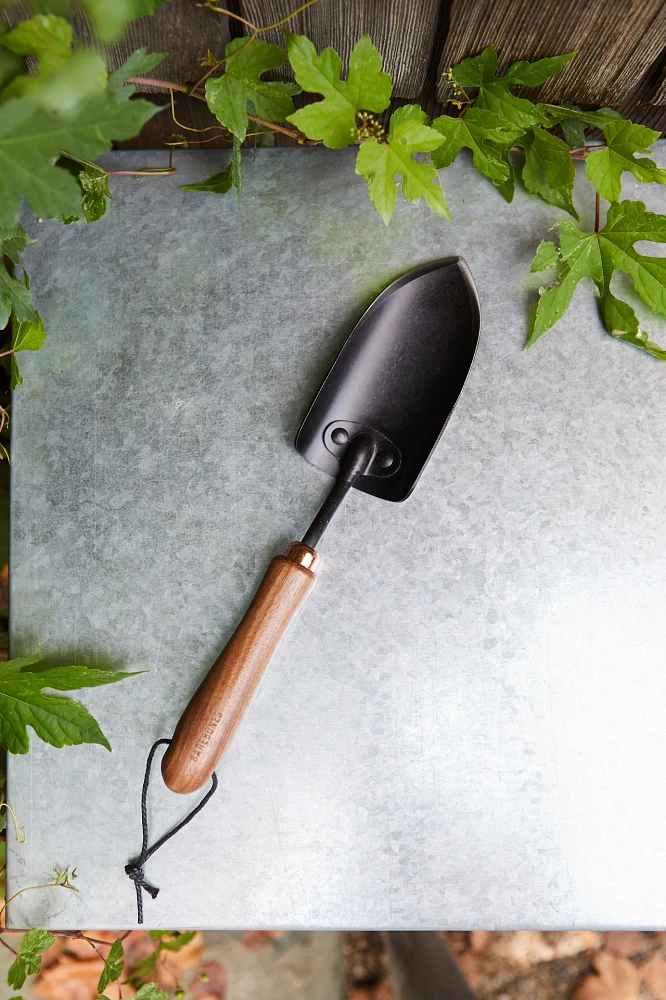 Barebones Garden Trowel