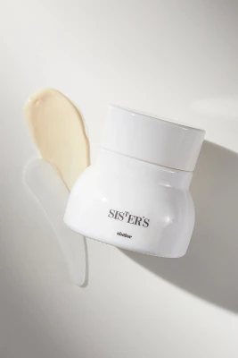 Sistine Sister's Super Fruit Moisturizer