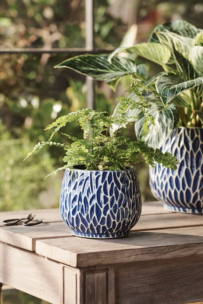 White Ridges Ceramic Planter