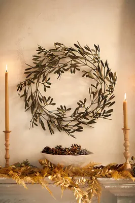 Mistletoe Iron Wreath