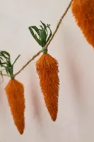 Brush Carrot Garland