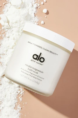 Alo Glow System Mindful Magnesium Bath Soak