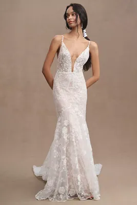 Rish Azalea V-Neck Mermaid Lace Wedding Gown