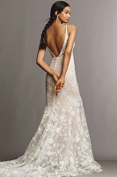 Rish Azalea V-Neck Mermaid Lace Wedding Gown