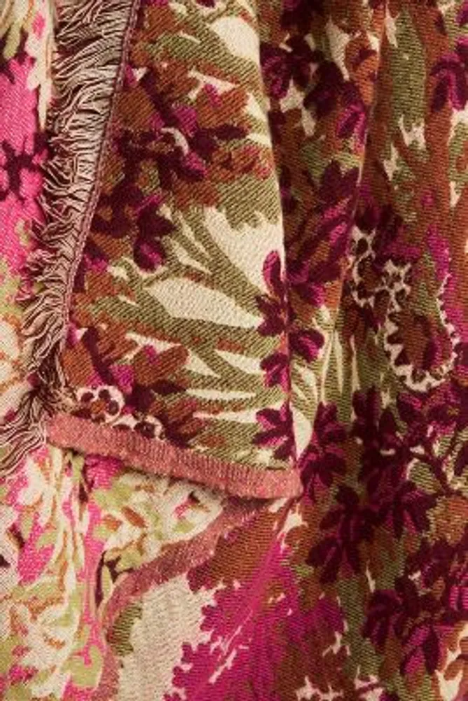 Vienne Jacquard Woven Fringed Throw