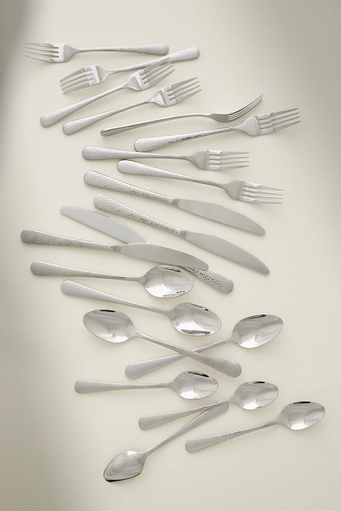 Keene Flatware 20-Piece Place Setting