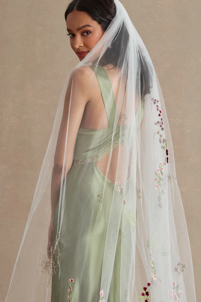 Theia Jasper Embroidered Chapel Veil