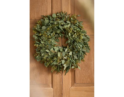 Fresh Tri-Eucalyptus Wreath