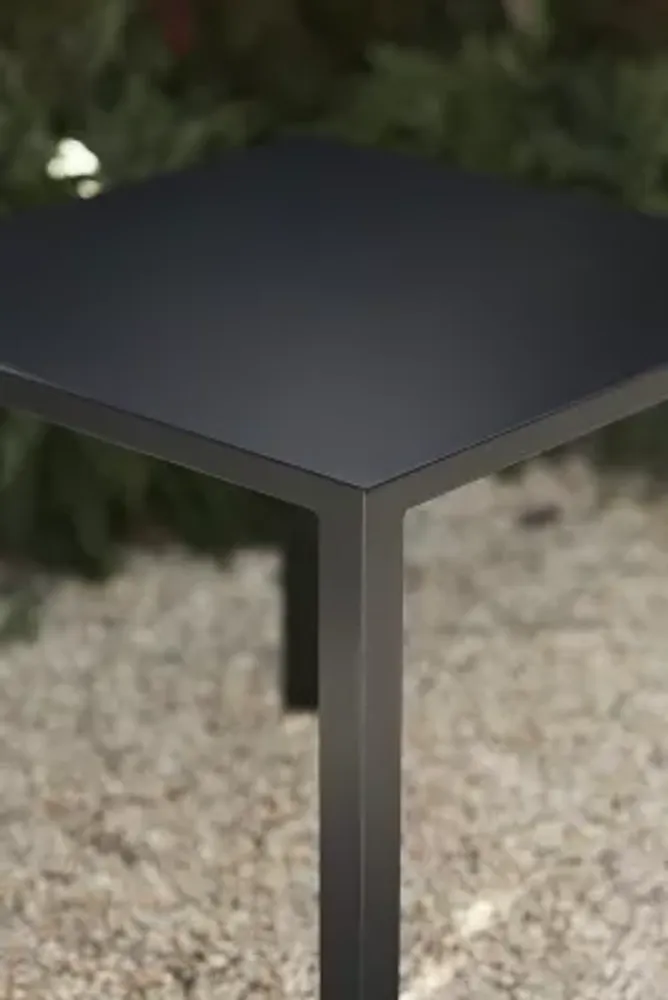 Nova Outdoor Table