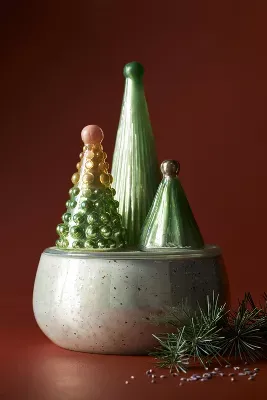 Lonni Treetop Woody Mistletoe & Moss Glass Candle