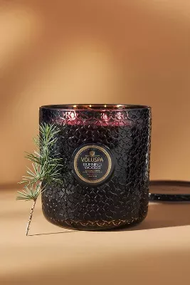 Voluspa Hearth Burning Woods Glass Jar Candle