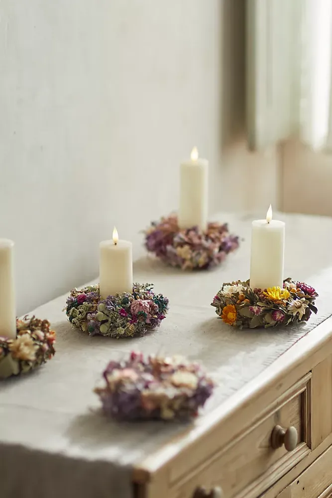 Mini Preserved Pampas, Solanum, Statice Wreath