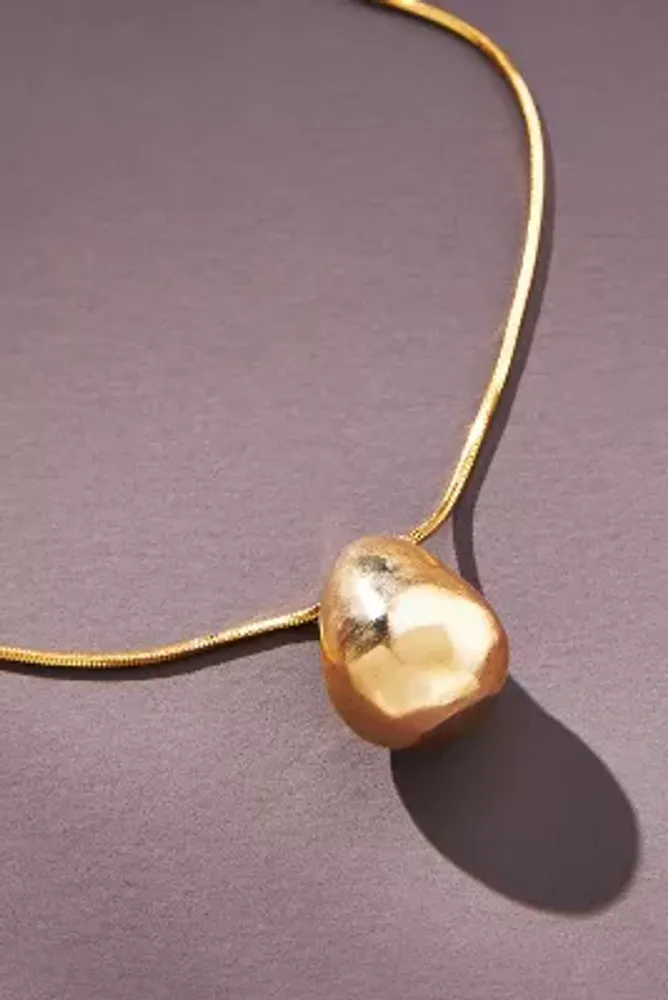 The Petra Mini Pendant Necklace