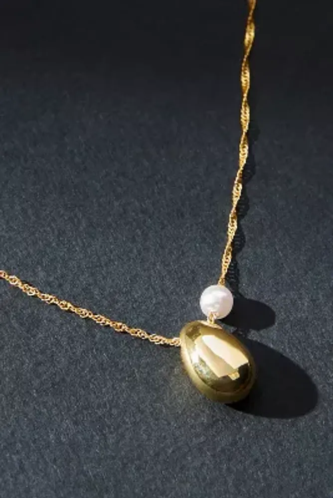 Small Pearl Drop Necklace