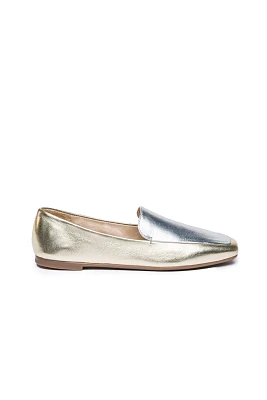 Bernardo Genesis Flats