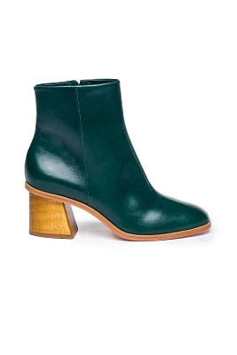 Bernardo Nantucket Boots