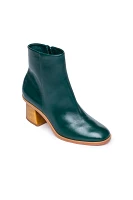 Bernardo Nantucket Boots