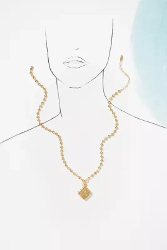 Diamond-Shaped Pendant Necklace