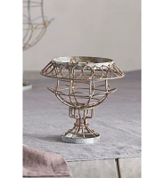 Scalloped Wire Urn Planter